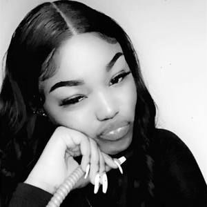 Meet your Posher, Chalinee